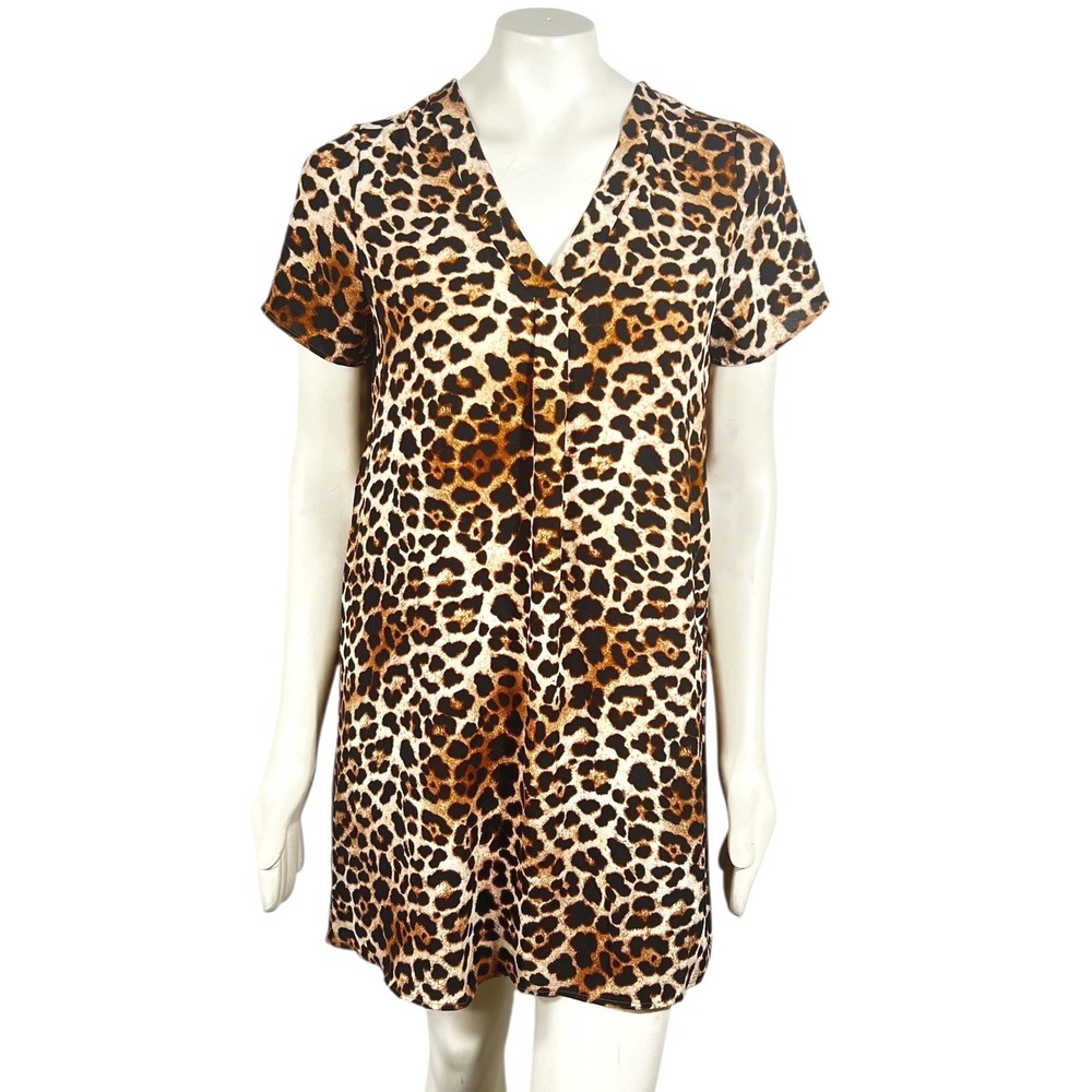 Entro Short Sleeve V Neck Bold Leopard Animal Print Mini Dress‎ S Casual Chic